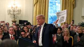 Donald Trump celebra su absolución