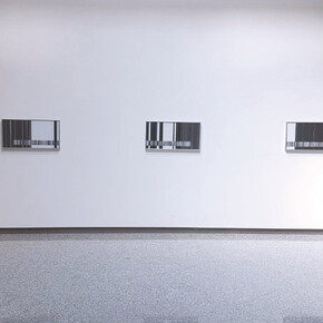 Luc Peire, Exhibition view. Courtesy of Lorenzelli Arte