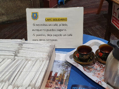 San Antón es, efectivamente, una iglesia sin puertas a la que puedan acudir todos los que lo deseen, un lugar para la reflexión y la meditación, para oír, ser oído y dialogar