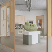 Francisco Tropa, Miss America, exhibition view. Courtesy of Galerie Jocelyn Wolff