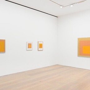 Josef Albers Sunny Side Up, Exhibition view. Courtesy of David Zwirner