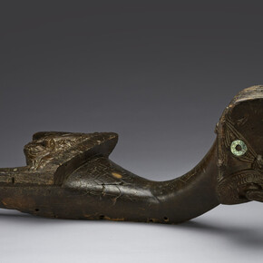 Maori artist, Tauihu (canoe figurehead), about 1800. Courtesy of Denver Art Museum 