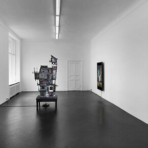 Richard Hawkins, Featuring 13 flamboyant fiends, exhibition view. Courtesy Galerie Buchholz