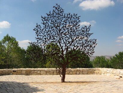 Yad Vashem, The Partisan tree