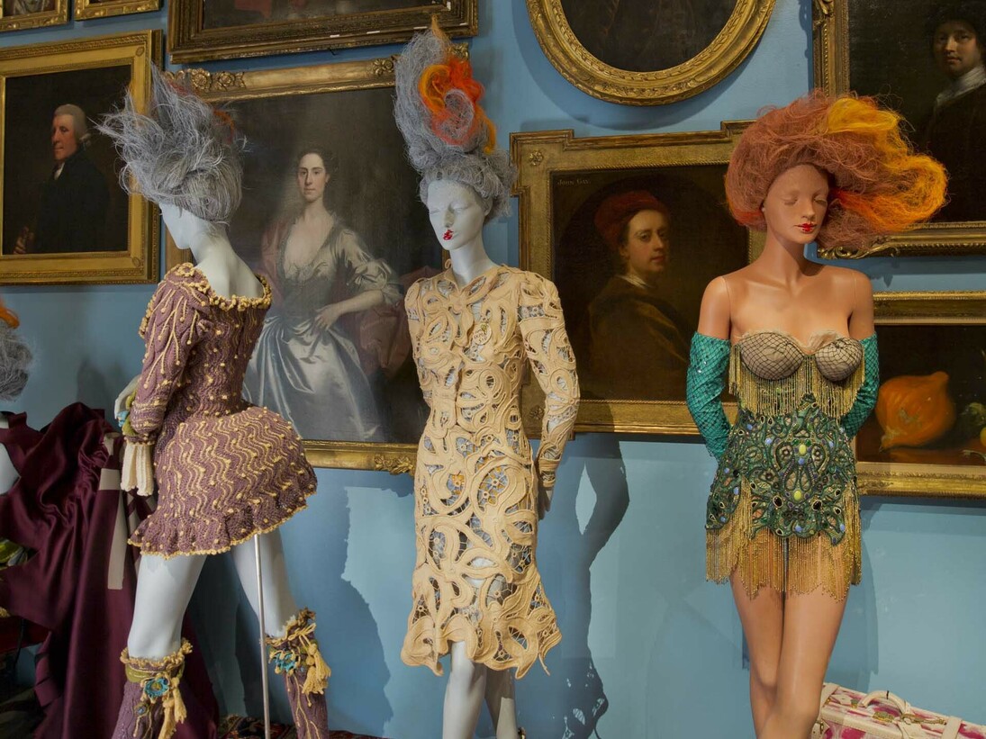Dress Up Story, exhibition view, 2015