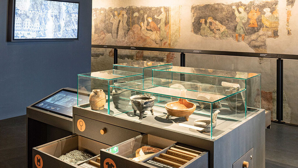 Neidhart Festsaal, ausstellungansicht. Mit freundlicher genehmigung des Musa Museums