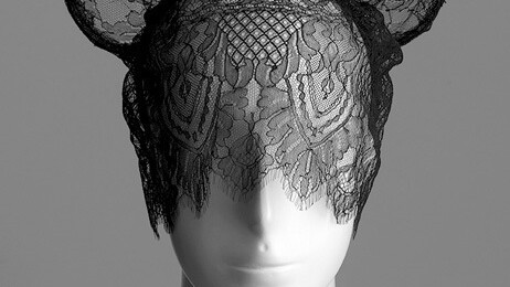 Maison Michel, Mascherina. Collezione Autunno/Inverno 2009-2010. Provenienza: Collezione privata Cecilia Matteucci Lavarini.
