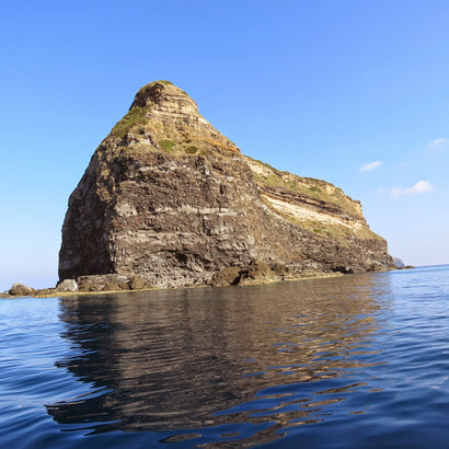 Ventotene, Faraglione di Cala Nave