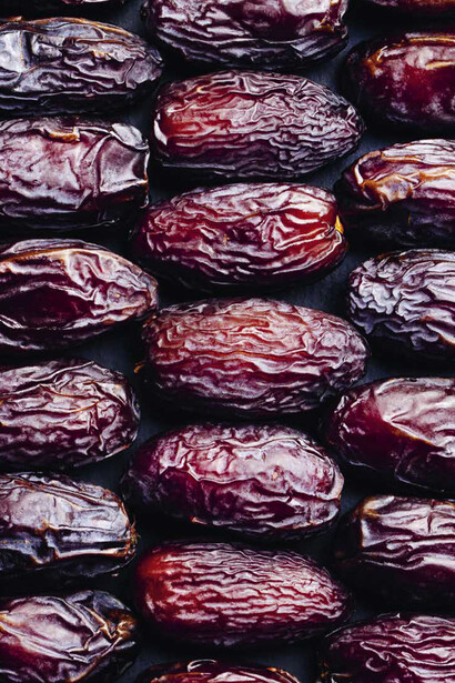 Discover the premium quality and health benefits of incorporating Mejhool dates into your daily diet