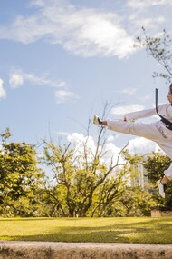 Judoca faixa preta é registrada em grande salto