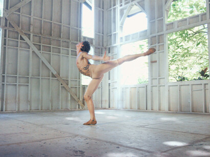Sergei Polunin – Take me to Church