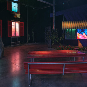 Pipilotti Rist, Prickling Goosebumps & Humming Horizon, Installation view. Courtesy of Luhring Augustine Chelsea, New York
