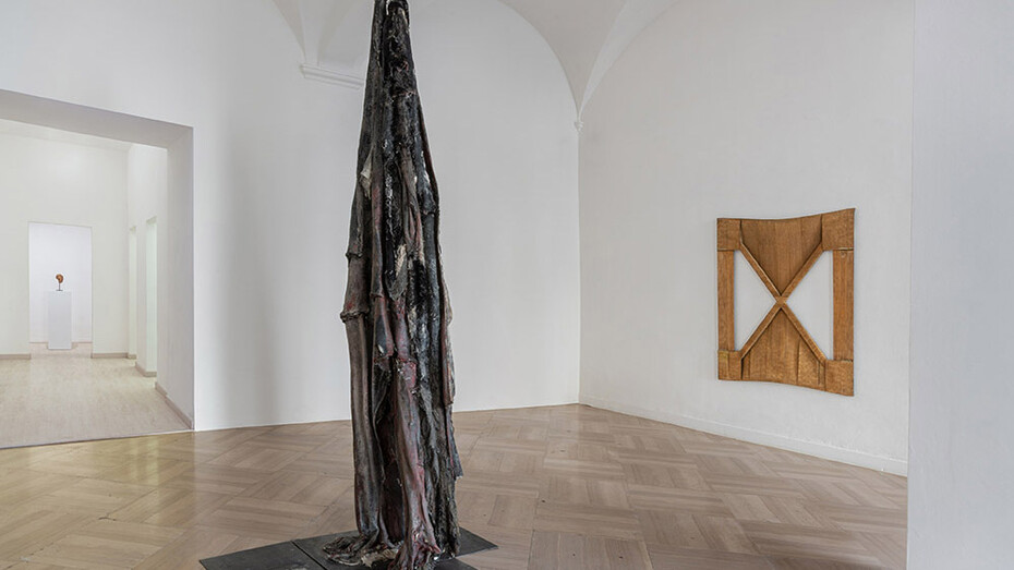 Evergreen I. Courtesy of Galleria Continua