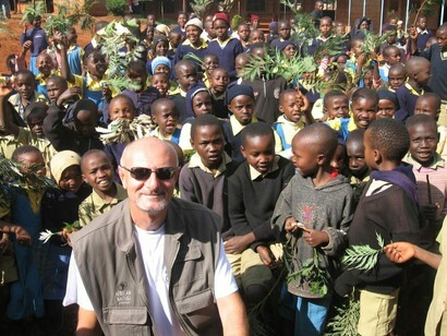 Gianni Melilla and african children