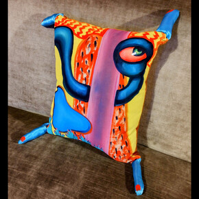 Flora Bradwell, Strawberry Knee. Courtesy of the Liminal Gallery