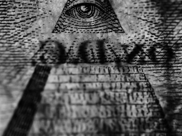 Las teorías conspirativas funcionan como mitologías modernas que ofrecen pertenencia e identidad a quienes buscan explicaciones frente al caos y la incertidumbre
