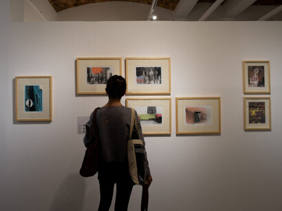 Varios artistas, Fotografía conceptual en Colombia, vista de exhibición. Cortesía de Espacio El Dorado