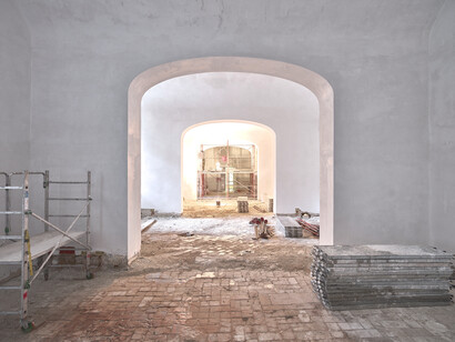 Imagen de los espacios de la planta baja durante las obras para la construcción del nuevo museo Bodoniano en Parma, Italia
