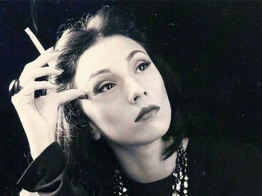 A escritora Clarice Lispector, uma das maiores representantes da Geração de 1945. Em seus romances e contos, os acontecimentos mais profundos nascem do cotidiano e das inquietações da consciência