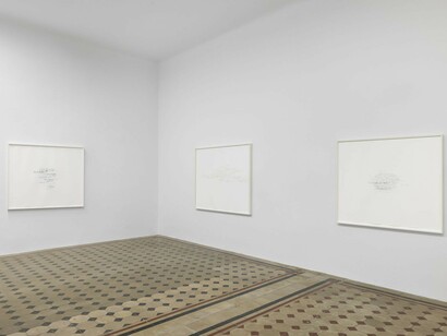 Roni Horn, exhibition view. Courtesy of Galleria Raffaella Cortese