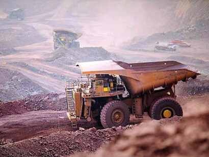 Fuera de los elevados cargos de tratamiento del concentrado, que disminuyen el precio del metal fino, existe otra forma más directa de evasión tributaria que consiste en declarar leyes de concentrados (contenido metálico de cobre, oro, plata, etc.) inferiores a los reales