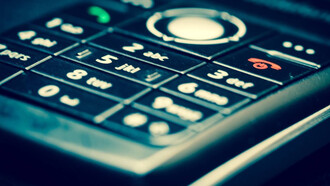 Después de mandar tantos mensajes, Loló cae vencida por el sueño