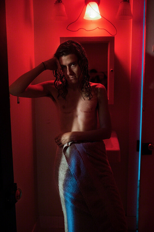 Elle Pérez, Ian, 2017-2018, Archival Pigment Print. 44 3/8" x 31" (112.5 x 79 cm) ©Elle Pérez, Courtesy of 47 Canal, New York