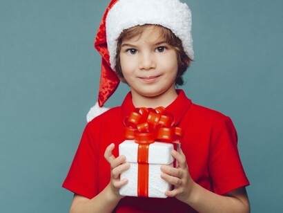 Para verlos felices, muchos padres vician a sus hijos con todo tipo de regalos