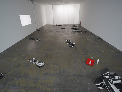 Erwin Kneihsl. Courtesy of Galerie Guido W. Baudach