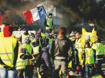 La protestation des gilets jaunes à Paris