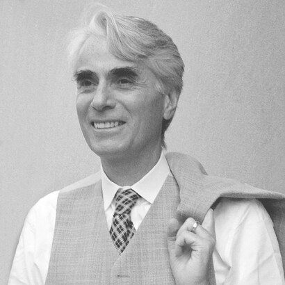 Robert Nozick, hizo contribuciones en diferentes áreas de la filosofía: teoría de la decisión, epistemología y, particularmente, filosofía política