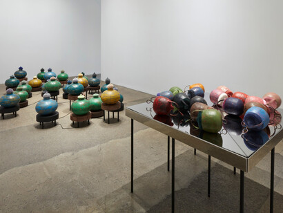 Pinaree Sanpitak, Fragile narratives, exhibition view. Courtesy of Galerie Lelong 