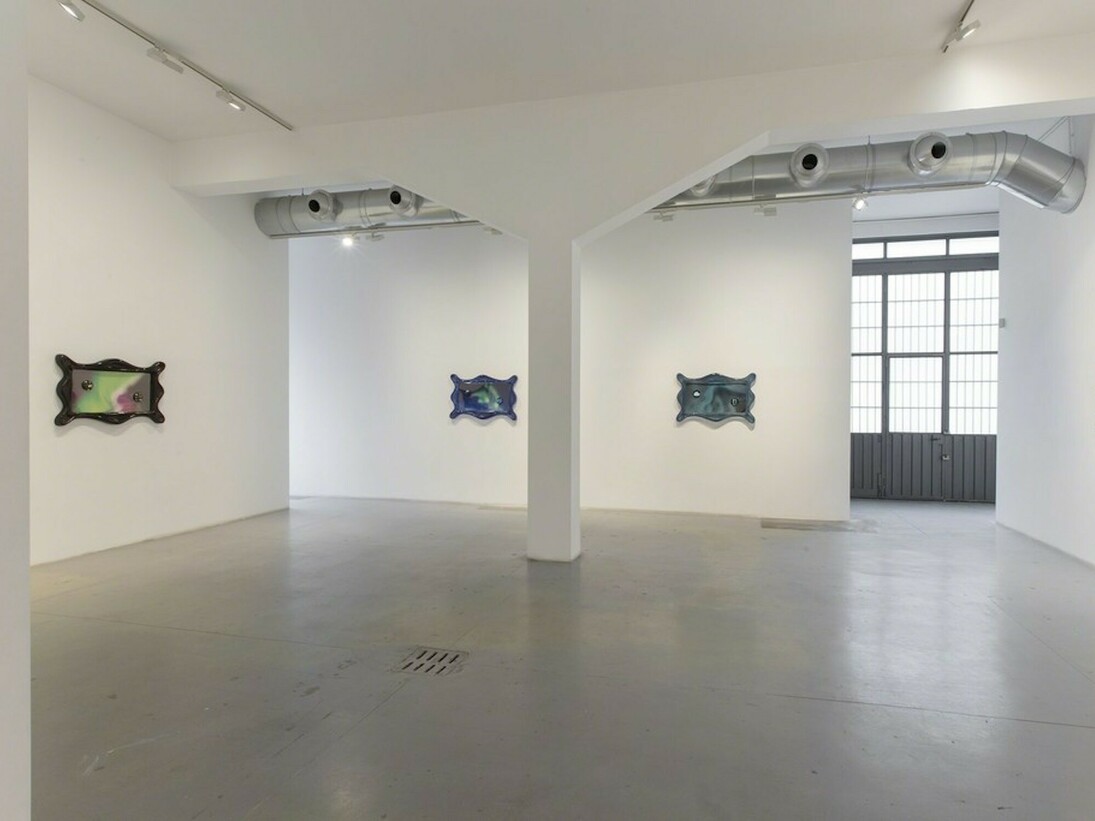 Chiara Dynys. Look Afar, exhibition view. Courtesy of M77 Gallery