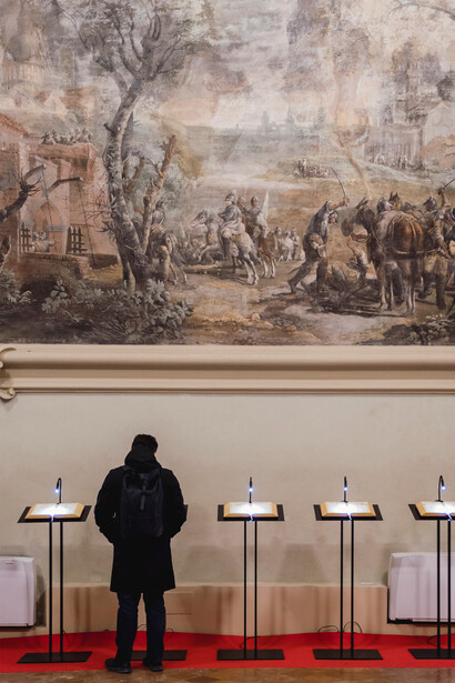 Mostra "La Cancellazione dei Codici. Civile e penale" di Emilio Isgrò, curata da R. Cristina Mazzantini (Direttrice Galleria Nazionale d'Arte Moderna e Contemporanea di Roma), Lorenzo Balbi (Direttore MAMbo - Museo d'Arte Moderna di Bologna) e Marco Bazzini (foto di Valentina Cafarotti e Federico Landi)