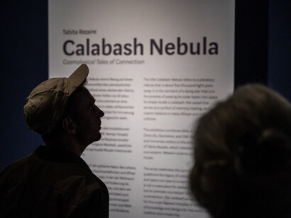 Tabita Rezaire, Calabash nebula: cosmological tales of connection, ausstellungsansicht. Mit freundlicher genehmigung des Weltmuseums Wien