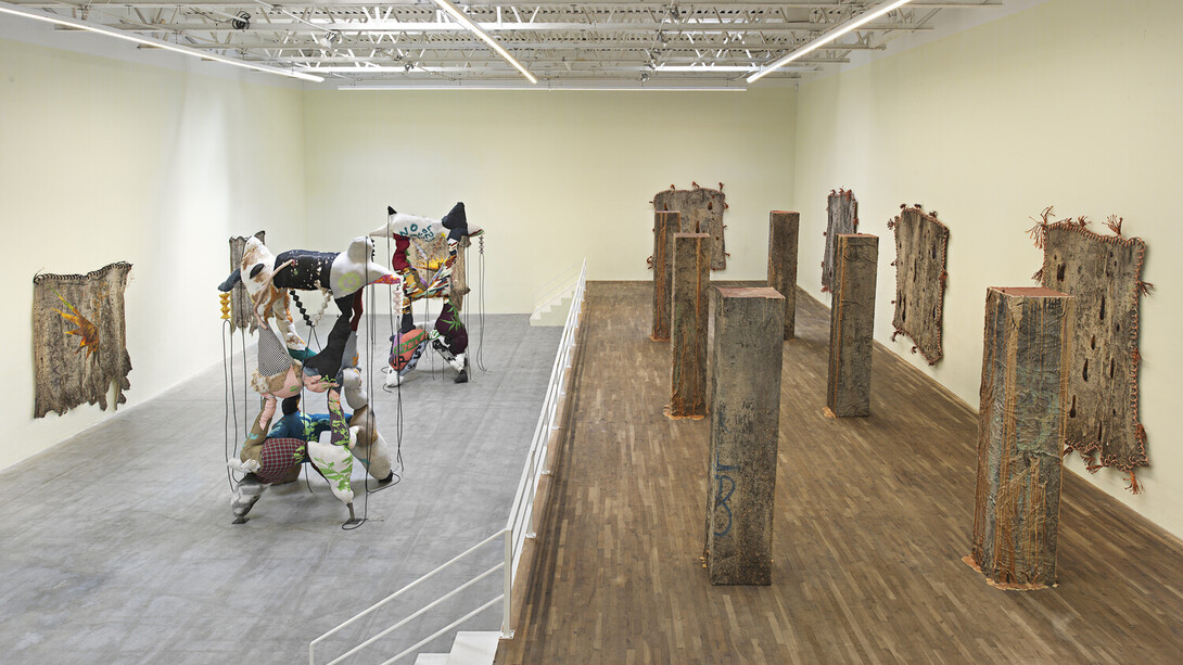 Eddie R. Aparicio, Muñecas de transmisión, exhibition view. Courtesy of Jeffrey Deitch