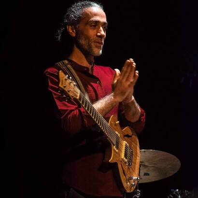 Tutto il disco di Fabrizio Savino è incentrato sul tema della rinascita