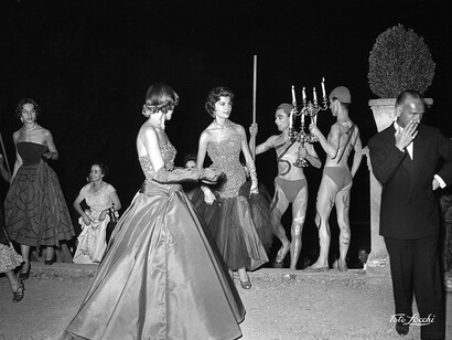 1953_12725: Luglio 1953, Ballo in Boboli © Archivio Foto Locchi. 
