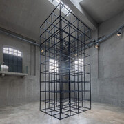 Mona Hatoum, Over, under and in between, vista della mostra. Cortesia di Fondazione Prada