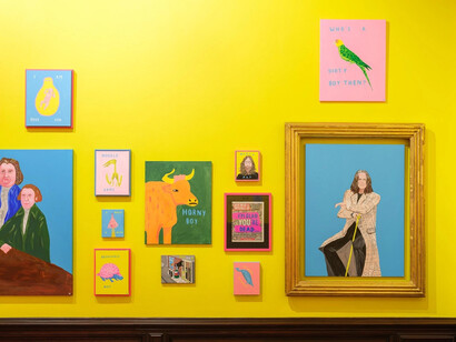 Joe Lycett, Every thing must go, exhibition view. Courtesy of Birmingham Museum and Art Gallery