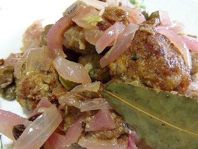 Meat balls with onions