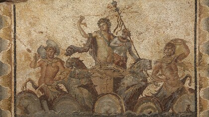 Mosaico dell'Epifania di Dioniso, proveniente dalla Villa di Dioniso (II secolo d.C.) a Dion, in Grecia. Ora al Museo Archeologico di Dion