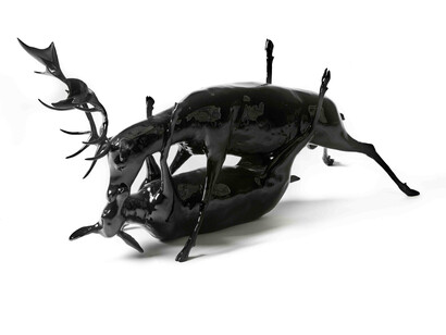 Wim Delvoye, Trophy (scale model), 2011, Bronze, black laquer/ bronze, laque noire, L 108 x 35 x H 50 cm © Studio Wim Delvoye, Belgium. Courtesy Galerie Perrotin