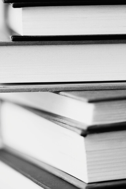 Usar LC implica explicar los términos especializados cuando resultan imprescindibles para mantener la precisión conceptual