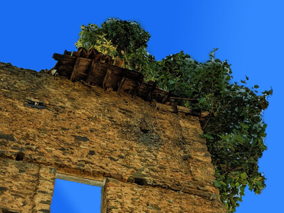 Ruína da Igreja de Pedras, Patrimônio histórico Municipal de Várzea da Palma, Minas Gerais, localizada próximo ao encontro dos rios São Francisco e Rio das Velhas