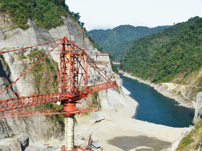 Dam construction on Subansiri river, Arunachal Pradesh, one of dozens of projects threatening North-East India's environment and peoples © Neeraj Vagholikar
