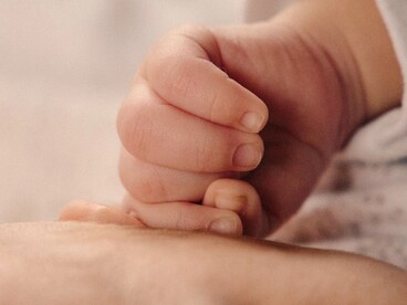 Di fronte alla tempesta demografica che si avvicina, servono meno propaganda e più capacità di immaginare un futuro in cui diversità, lavoro e convivenza diventino elementi di una strategia comune