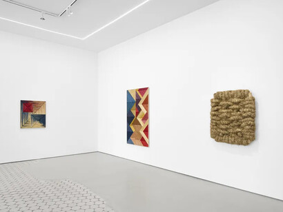 Various artists, Spaces in between, exhibition view. Courtesy of Wentrup Gallery