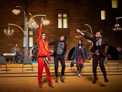 «La Cerisaie», Tiago Rodrigues, 2021. Fotografía: Christophe Raynaud de Lage, Festival d'Avignon