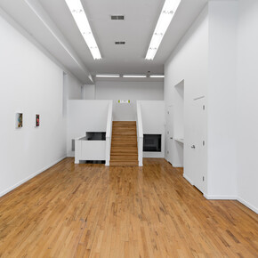 Lauren Spencer King, In pursuit, exhibition view. Courtesy of Regards Gallery